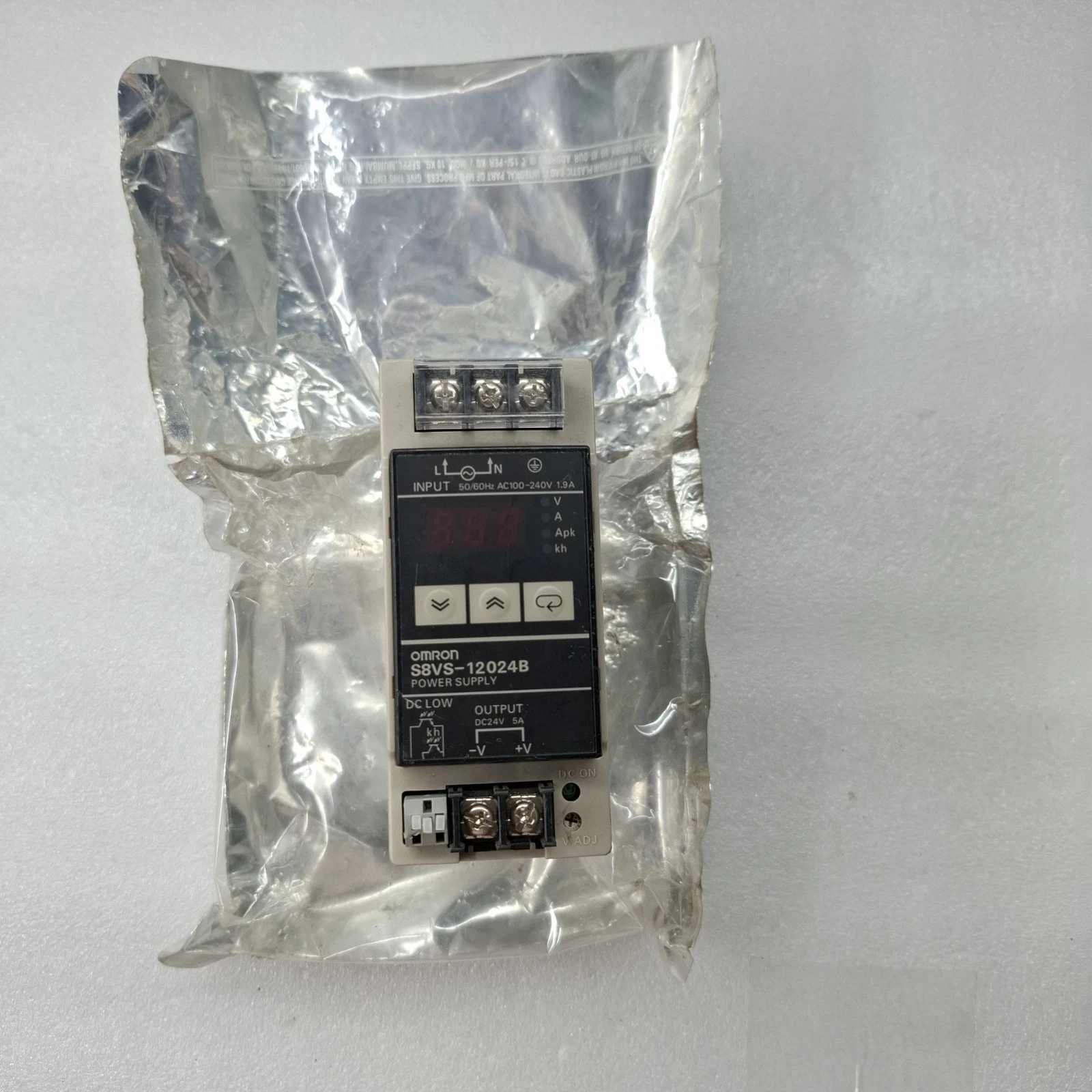 NEW OMRON S8VS-12024B/ED2 POWER SUPPLY S8VS12024BED2 FREE SHIPPING WORLDWIDE